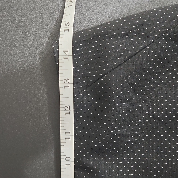 TOMMY HILFIGER NWT WOMANS SIZE 2 SUIT SEPERATES SKIRT - Picture 12 of 14